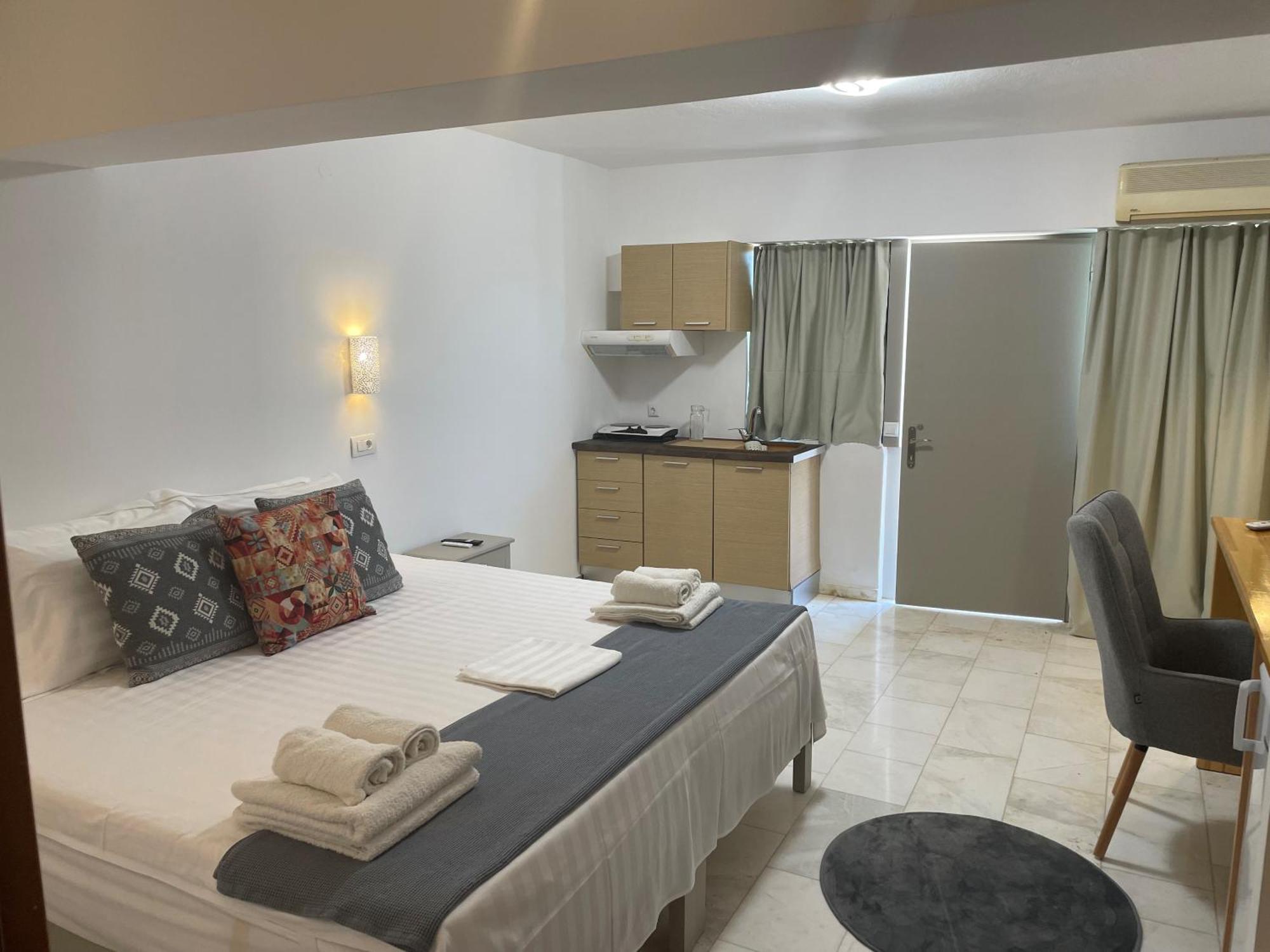 Hotel Kourkoumelata Argostoli  Buitenkant foto
